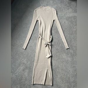 New Look Ribbed Knit Dress in Taupe